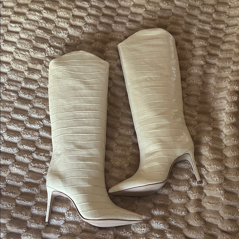 SCHUTZ Cream Croc-Embossed Heeled Boots